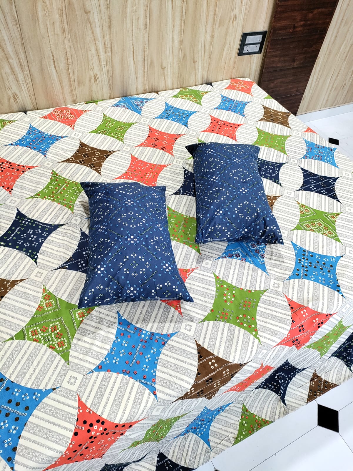 Multi-Colored Geometric Bandhej Print Pure Cotton Double Bedsheet Set